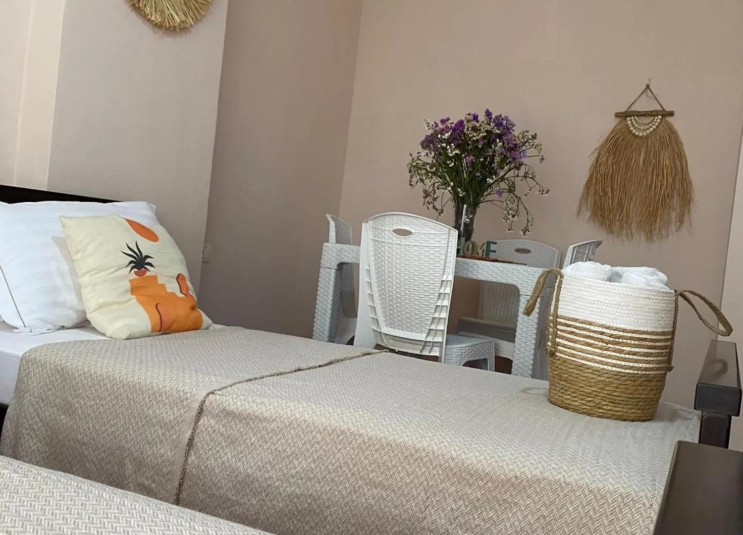 The Four Apartments Durres 0*,